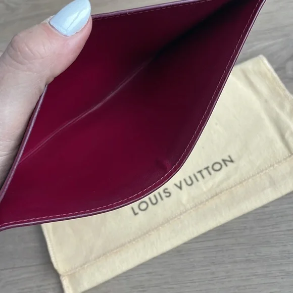 Louis Vuitton 8-Slot Card Wallet - Picture 5 of 10